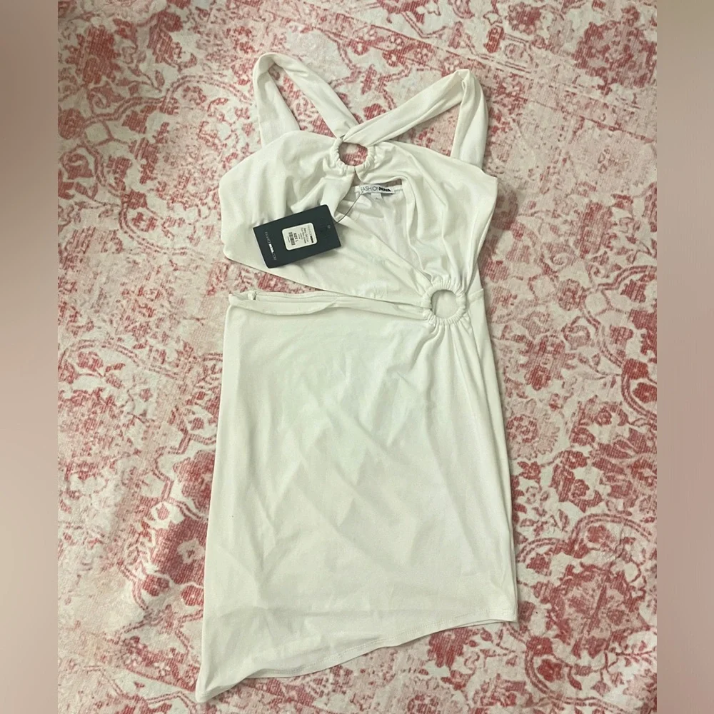 Fashionnova NWT mini cut out dress - Picture 3 of 3